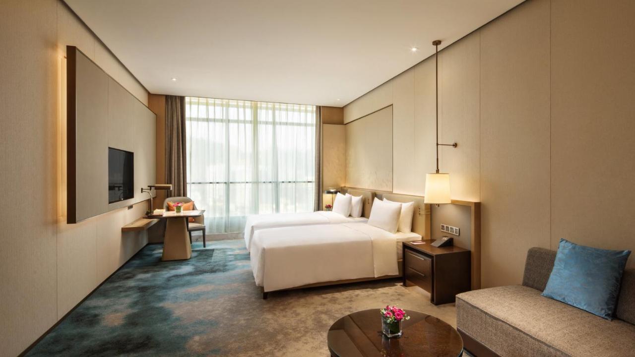 Hotel Crowne Plaza Xiangxi à Fenghuang Extérieur photo