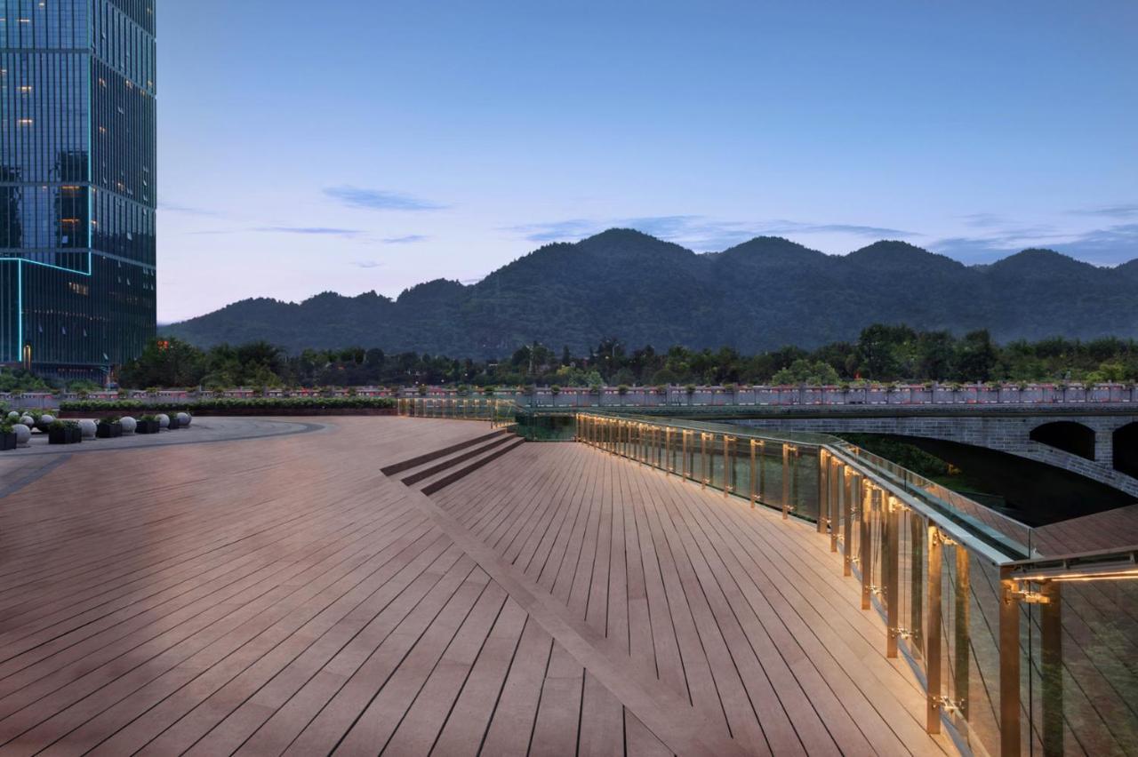 Hotel Crowne Plaza Xiangxi à Fenghuang Extérieur photo